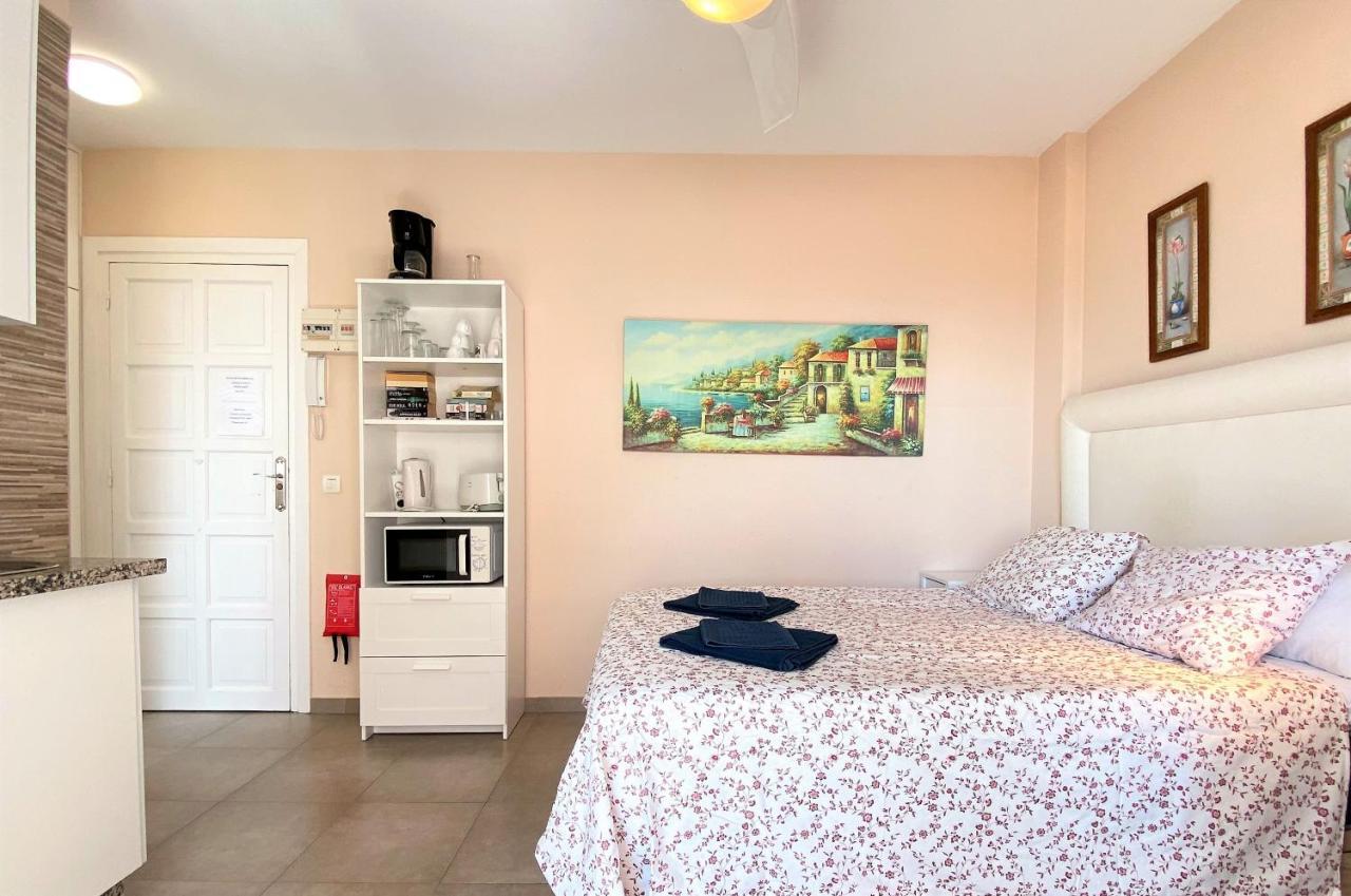 Mariposa Studio Casasol Нерха Екстер'єр фото